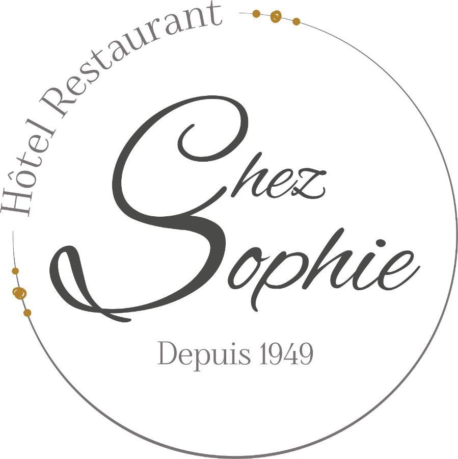 Restaurant Hotel Logis Chez Sophie Briouze Exterior foto